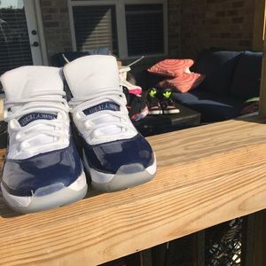 White and navy blue retro 11